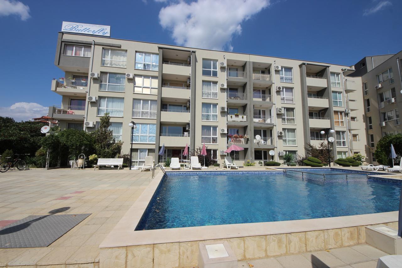 Menada Butterfly Apartment Sveti Vlas Bagian luar foto