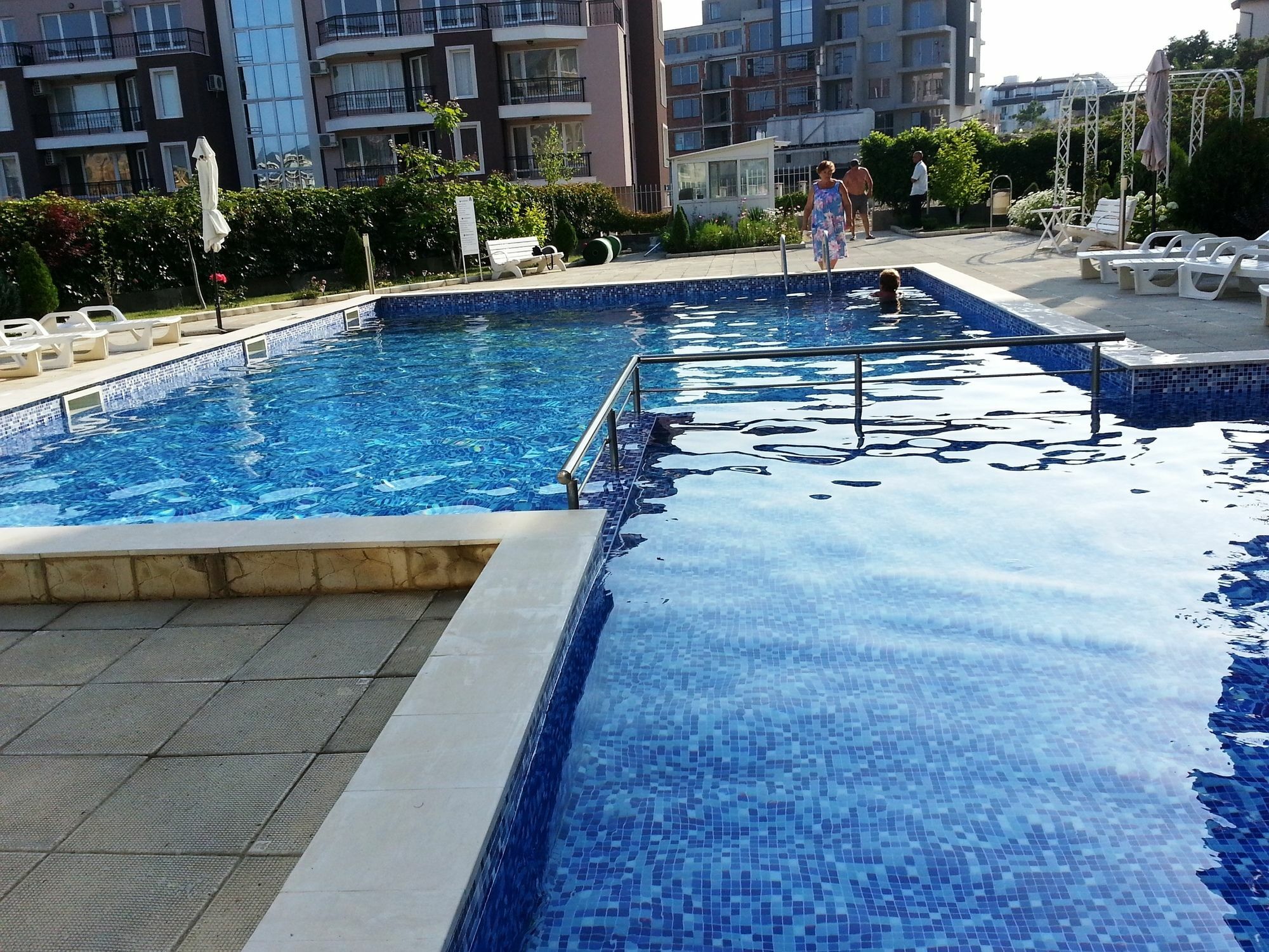 Menada Butterfly Apartment Sveti Vlas Bagian luar foto