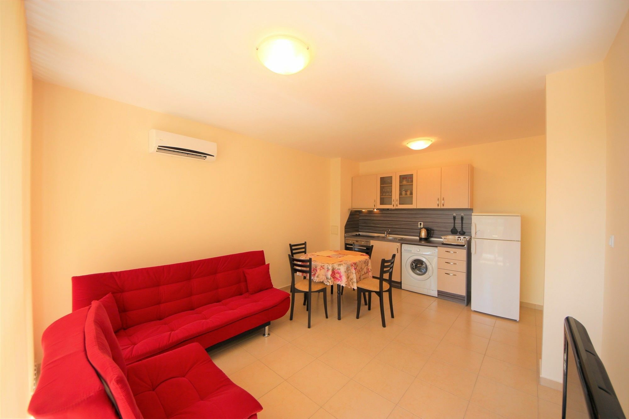Menada Butterfly Apartment Sveti Vlas Bagian luar foto