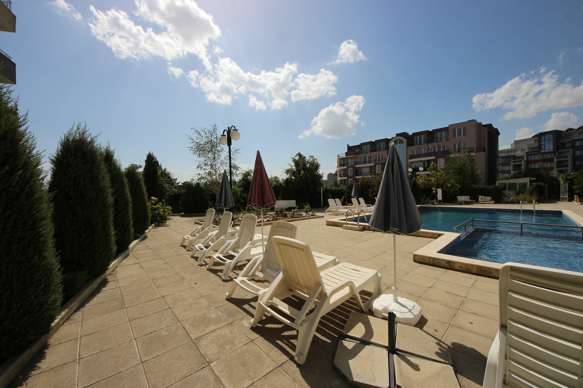 Menada Butterfly Apartment Sveti Vlas Bagian luar foto